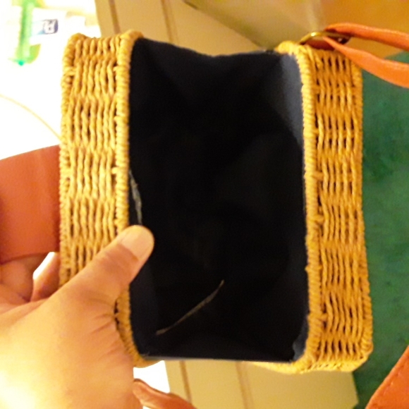 NWOT straw bag - Picture 7 of 8